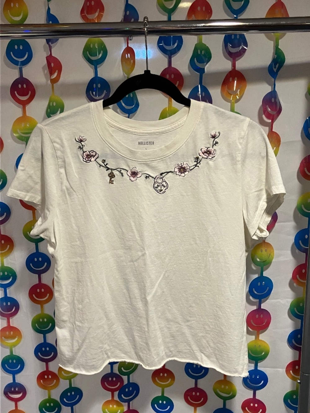 Hollister Easy Body-Skimming Floral Graphic Tee (Large)
